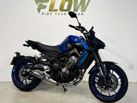 YAMAHA MT-09 